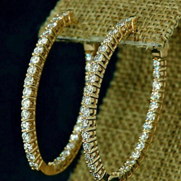 Delicate 2Ct Round Cut VVS1/D Diamond Huggie Hoop - Picture 1 of 4